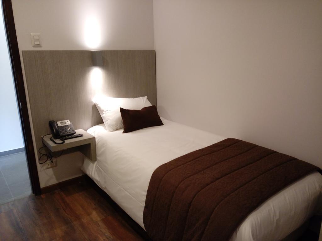 סנטיאגו Hotel Elisa Cole מראה חיצוני תמונה